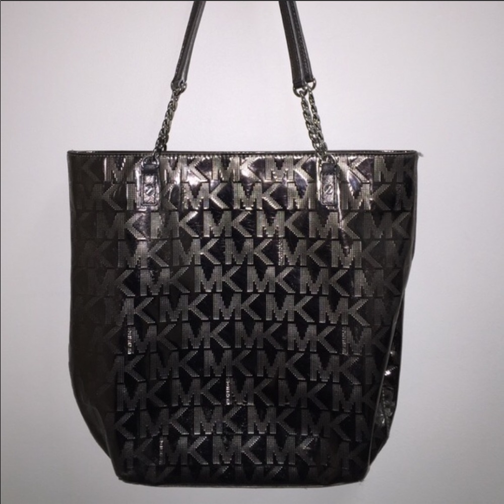 Michael Kors mirror jet setter tote